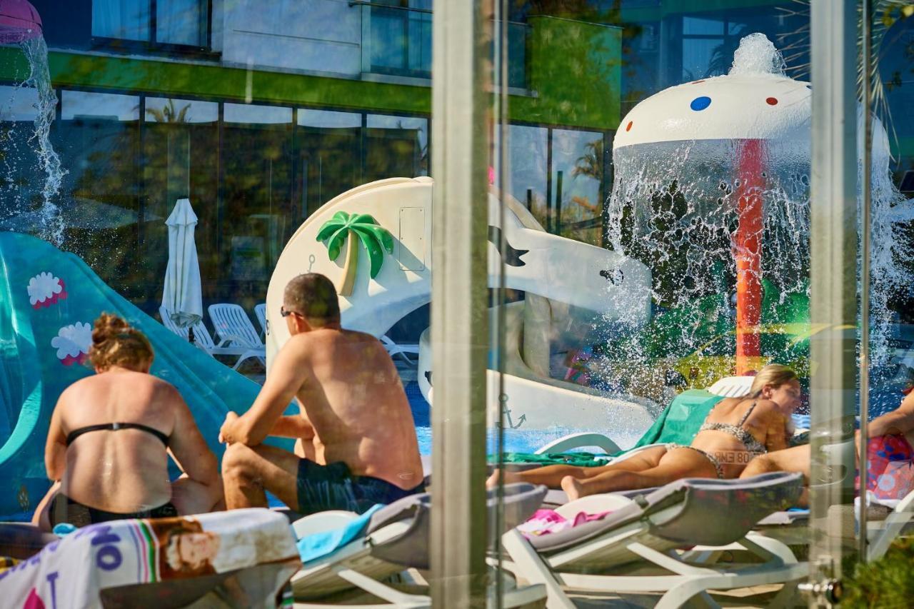 Sole Aparthotel Pool & Spa Mamaia Nord Năvodari Exterior foto