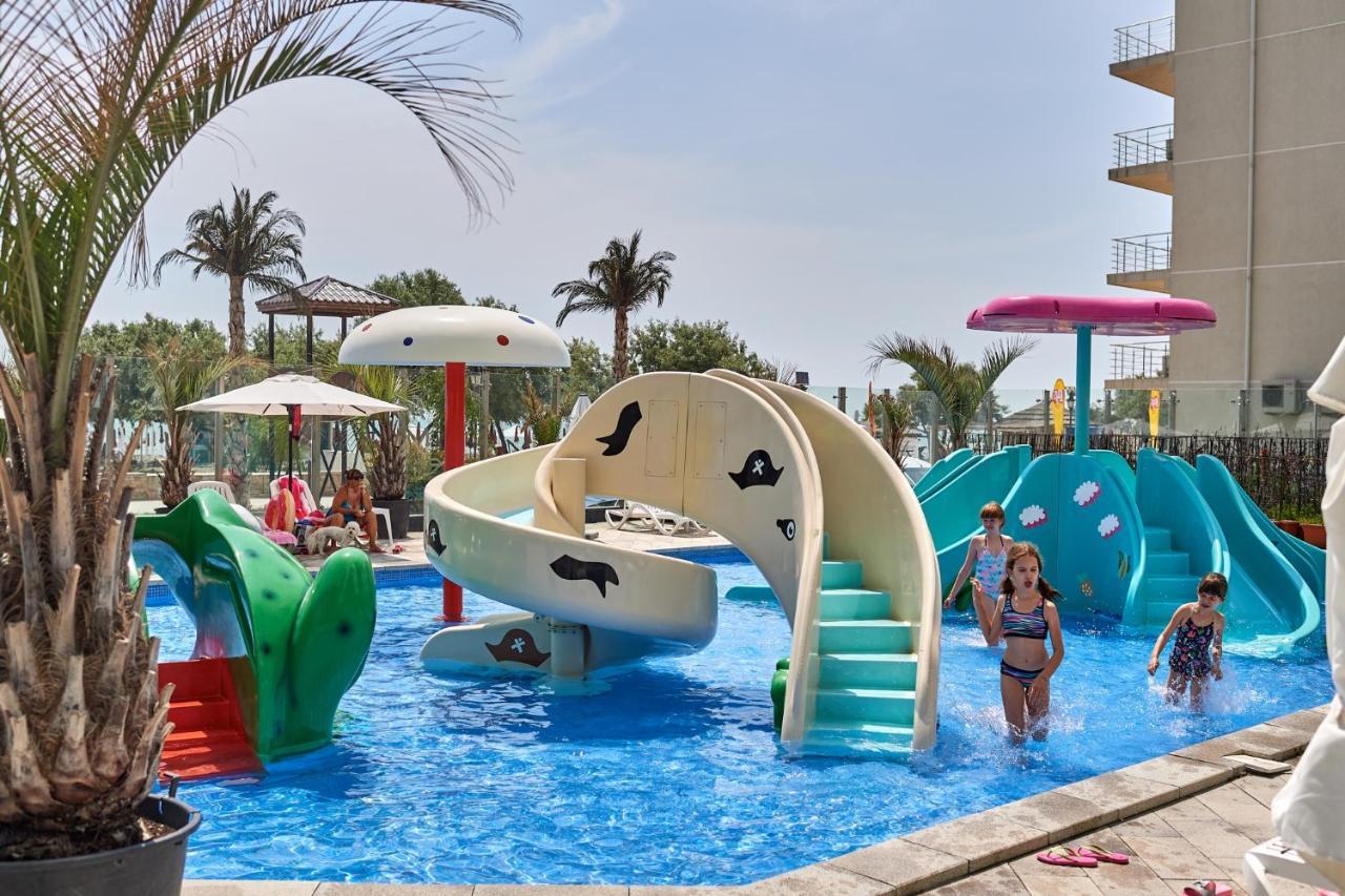Sole Aparthotel Pool & Spa Mamaia Nord Năvodari Exterior foto